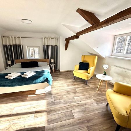 Apartmany Rosenberg โรเช็มเบิร์ก นาด วัลตาวูว์ ภายนอก รูปภาพ